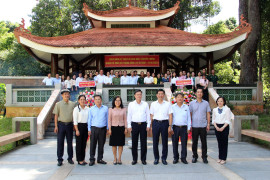 Vụ Địa phương III (Ban Tổ chức Trung ương) phối hợp với Ban Tổ chức Tỉnh ủy Tây Ninh tổ chức về nguồn tại Trung ương Cục miền Nam